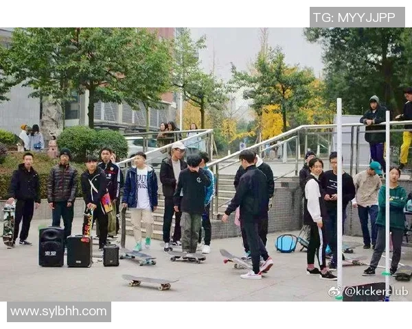 成都滑板队节奏对比深度解析与发展趋势探讨 成都滑板队节奏对比深度解析与发展趋势探讨